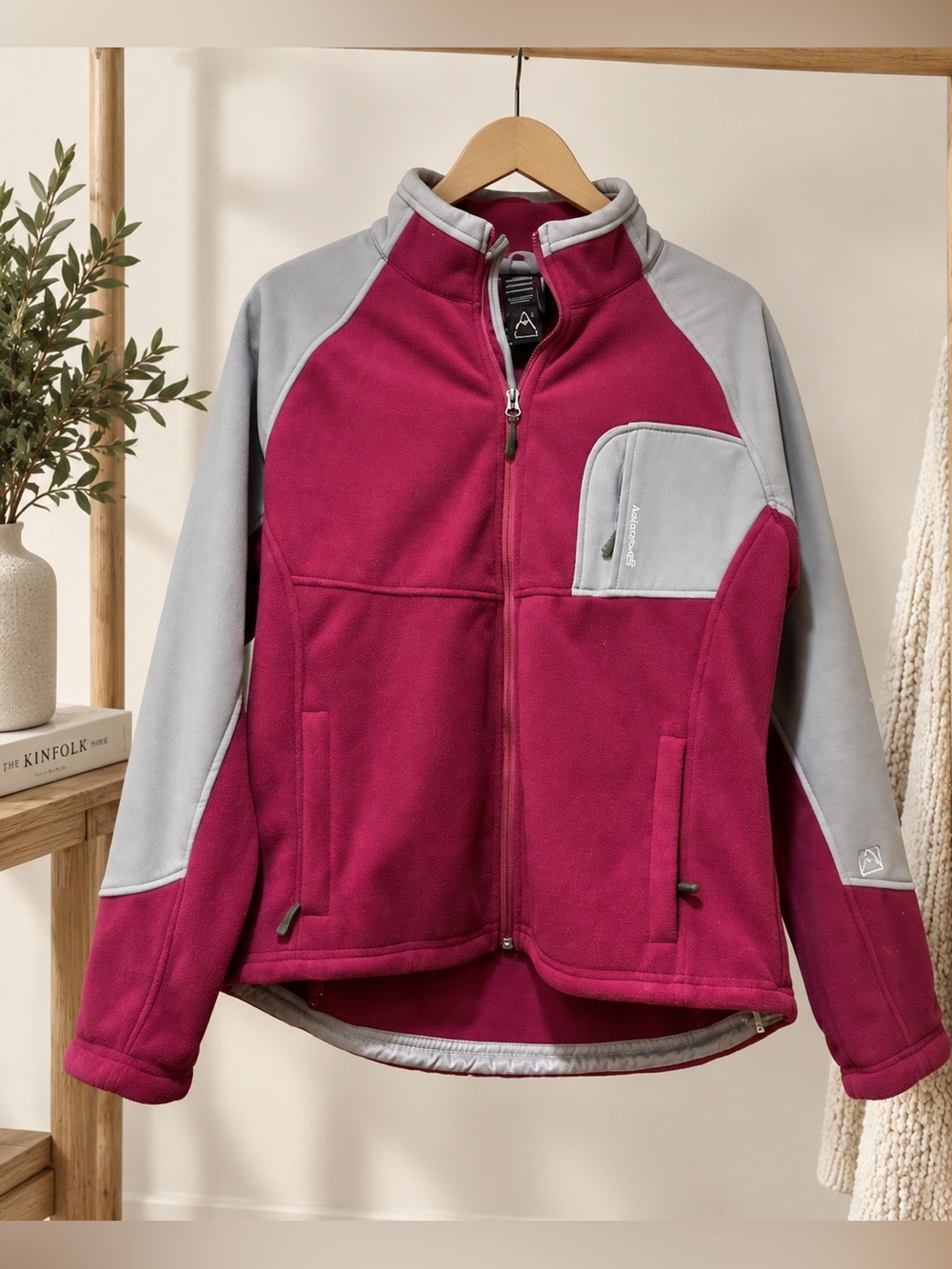 Avalanche Jacket | Medium | Lightweight Outdoor Zip-Up | Excellent Condition